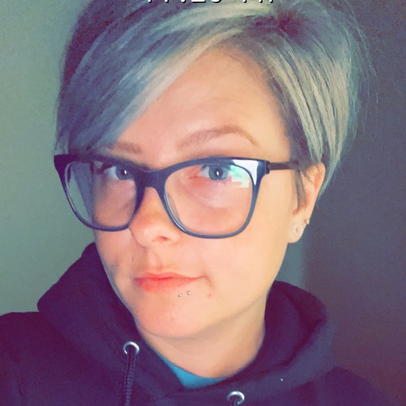 Meet your poser - Picture 8 of 15